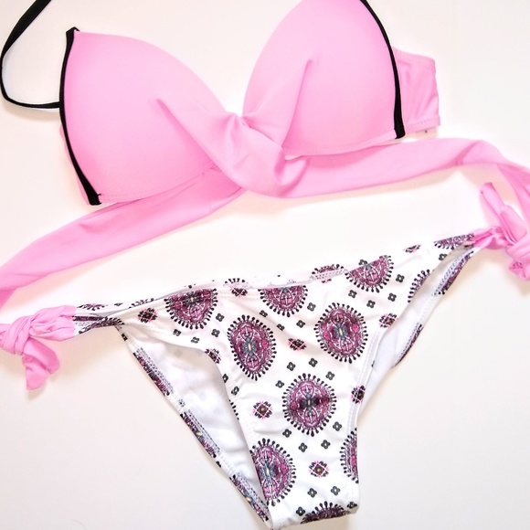 Boutique Pink & White X Wrap Bikini Swimsuit - Picture 7 of 8